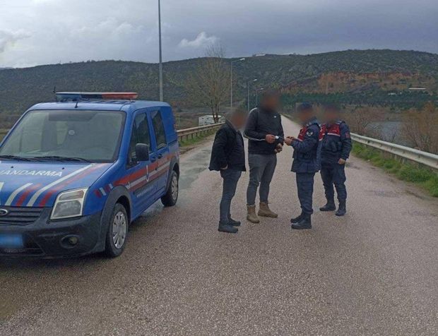 Bursa'da jandarmadan huzur uygulaması! 25 kişi yakalandı