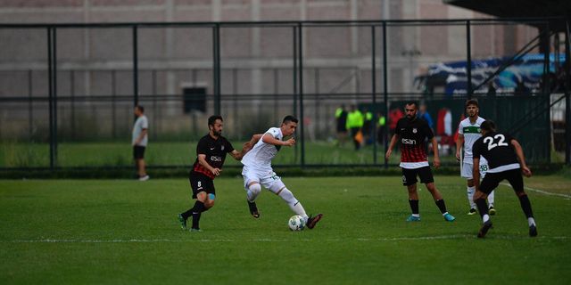 Bursaspor hazırlık maçında 68 Aksaray Belediyespor’u 2-1 mağlup etti