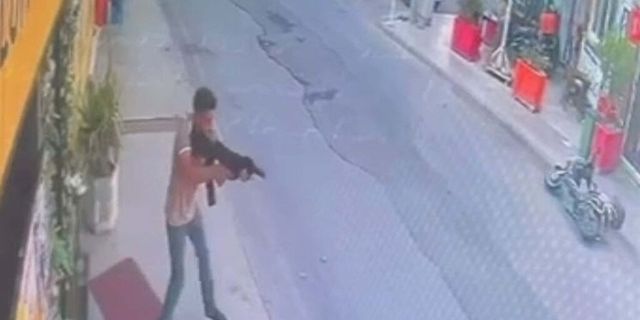 Pompalı tüfekle rastgele ateş açtı