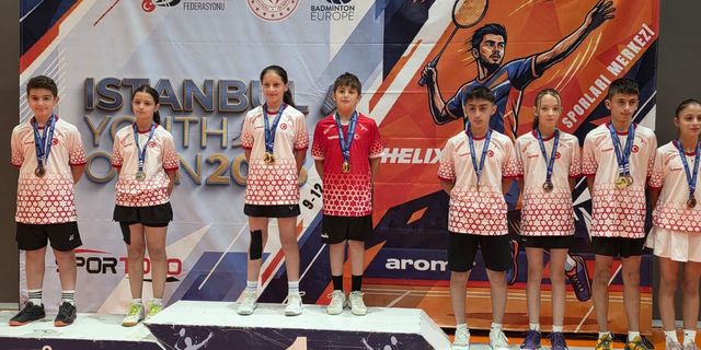 Büyükşehir Belediyesporlu Badmintonculardan 6 Madalya