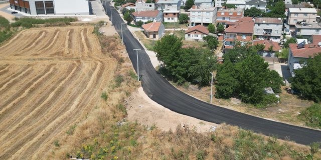 İnegöl'de Zambak Caddesi yenileniyor
