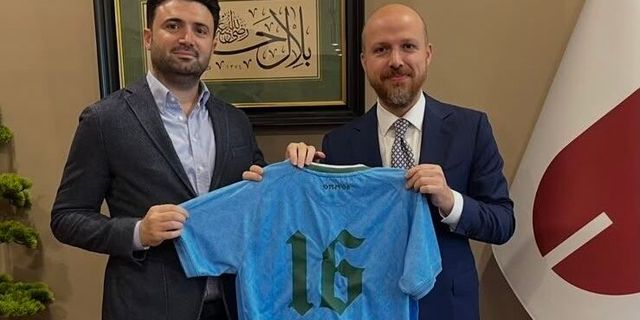 Bursaspor Başkanı Çelik’ten Bilal Erdoğan’a özel forma