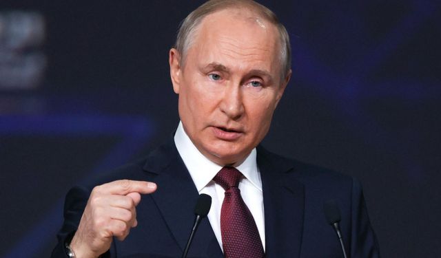 Vladimir Putin'den nükleer silah ve taarruz açıklaması