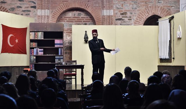 Milli şair Mehmet Akif Ersoy'un hayatı Osmangazi’de sahnelendi