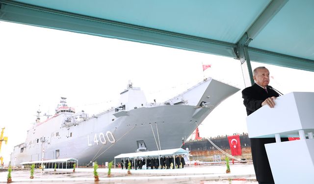SİHA gemisi TCG Anadolu, Sarayburnu Limanı'nda ziyarete açılıyor