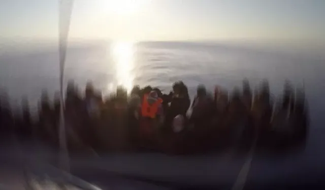 Tunus açıklarında göçmen teknesi battı: 35 ölü