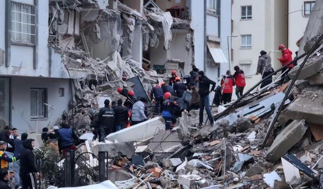 Depremzede vatandaşın memleketine dönerken Bursa'da kaldığı KYK yurdu odasına bıraktığı not duygulandırdı