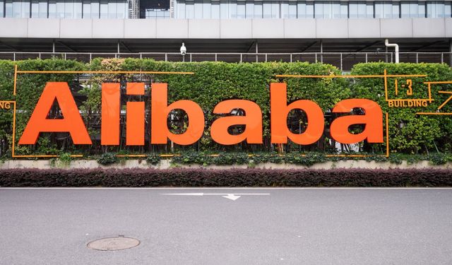 Softbank şirketinden Çinli Alibaba'daki hisselere satış