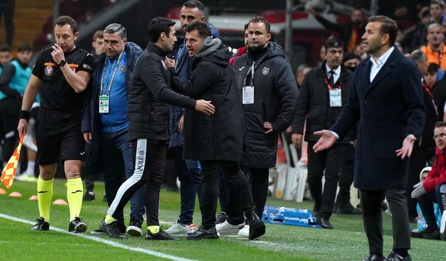 Galatasaray - Başakşehir maçında çılgına dönen Emre Belözoğlu kırmızı kart gördü
