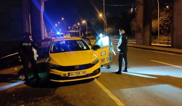 Kocaeli Çayırova ilçesinde ticari takside silahla vurulmuş halde ölü bulundu