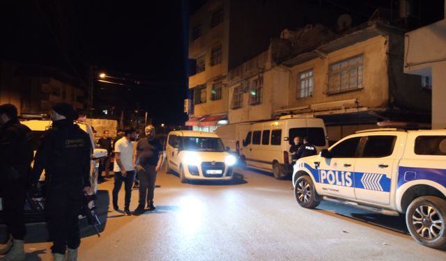 Adana Seyhan ilçesinde pompalı tüfekle oynayan çocuk arkadaşını öldürdü