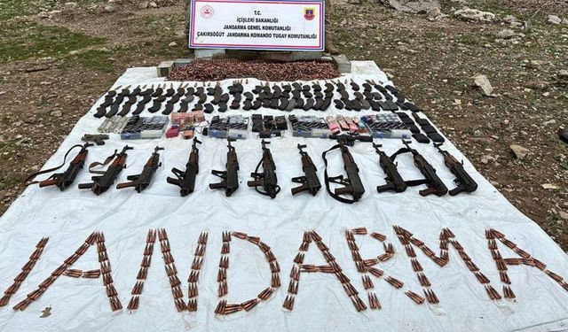 Şırnak’ta teröristlere ait silah deposu ele geçirildi