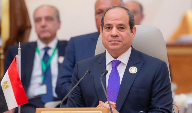 Mısır Cumhurbaşkanı es-Sisi Cumhurbaşkanı Erdoğan’ı seçim için tebrik etti