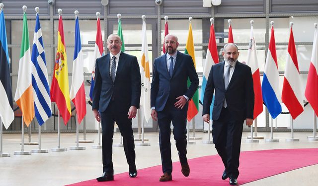 Avrupa Birliği Genel Merkezi'nde üçlü görüşme başladı