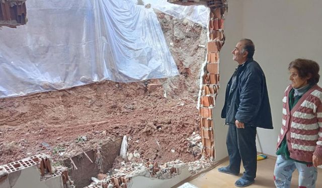 Ankara’da etkili olan yağış nedeniyle yaşlı çiftin evi yerle bir oldu