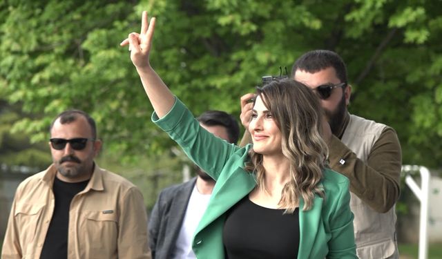 Yeşil Sol Parti Bursa mitinginde Selahattin Demirtaş'ın ses kaydı dinletildi