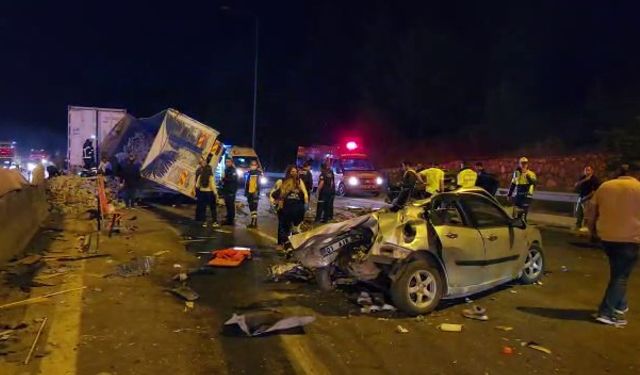 Adana Pozantı ilçesinde 12 araçlı zincirleme kaza: 7 ölü, 7 yaralı