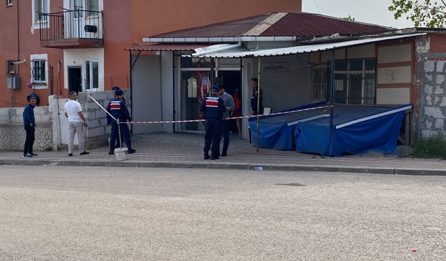 Kocaeli Körfez ilçesinde tuhafiye dükkanındaki cinayet ile ilgili lise öğrencisi tutuklandı