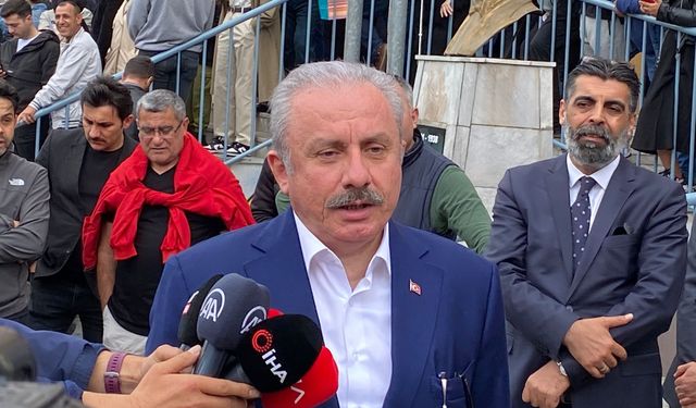 TBMM Başkanı Mustafa Şentop İstanbul'da oyunu kullandı