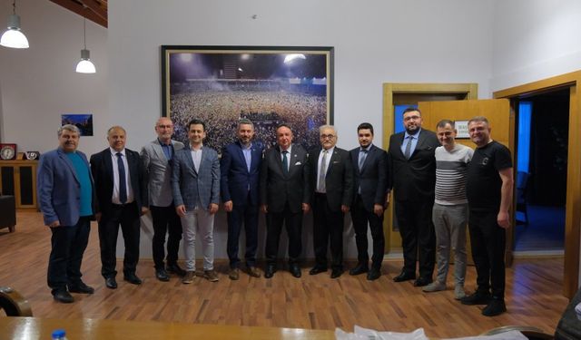 Büyük Birlik Partisi, Bursaspor'u ziyaret etti