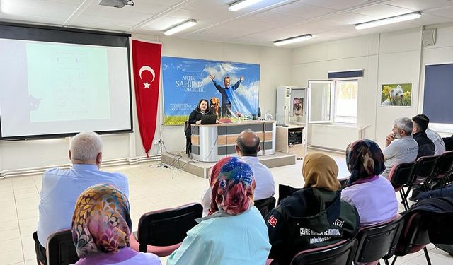 Osmangazi Belediyesi'nden barınak personeline mesleki eğitim