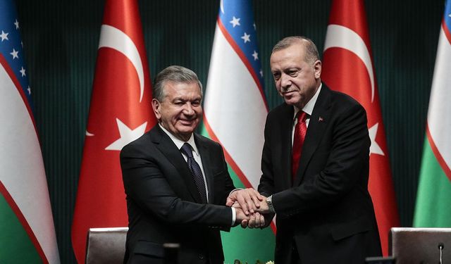 Özbekistan Cumhurbaşkanı Mirziyoyev’den Cumhurbaşkanı Erdoğan'a tebrik