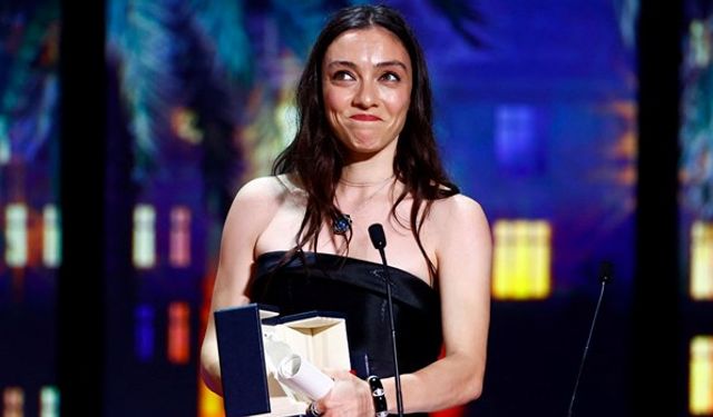 Merve Dizdar, 76. Cannes Film Festivali’nde En İyi Kadın Oyuncu Ödülünü aldı