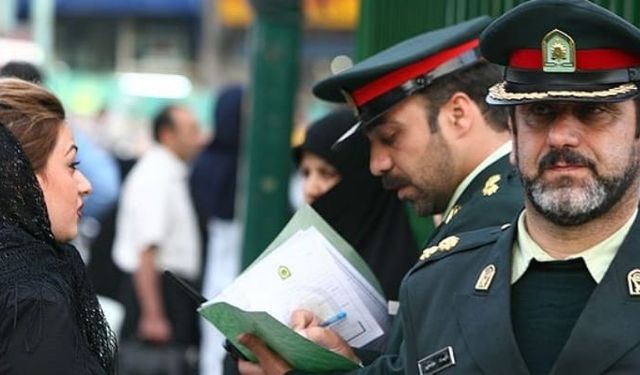 İran'da güvenlik görevlilerini öldüren protestocular idam edildi
