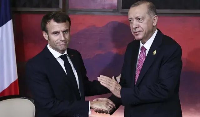 Macron’dan Cumhurbaşkanı Erdoğan’a Türkçe tebrik