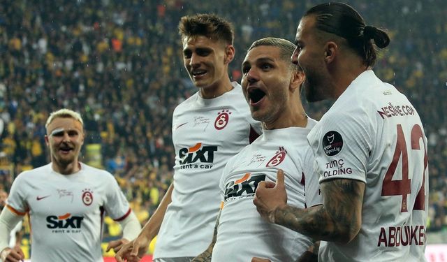 Süper Lig 2022-2023 sezonunda şampiyon Galatasaray