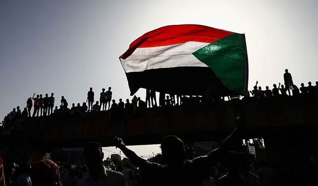 Sudan ordusu ile RSF, Cidde'de masaya oturdu