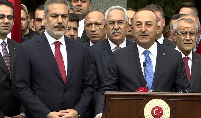 Dışişleri Bakanı Mevlüt Çavuşoğlu, görevi Hakan Fidan'a devretti