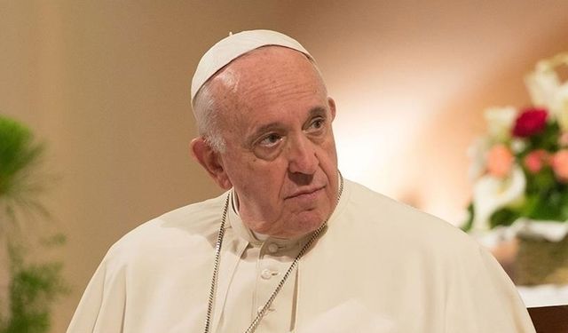Katoliklerin ruhani lideri Papa Franciscus taburcu edildi
