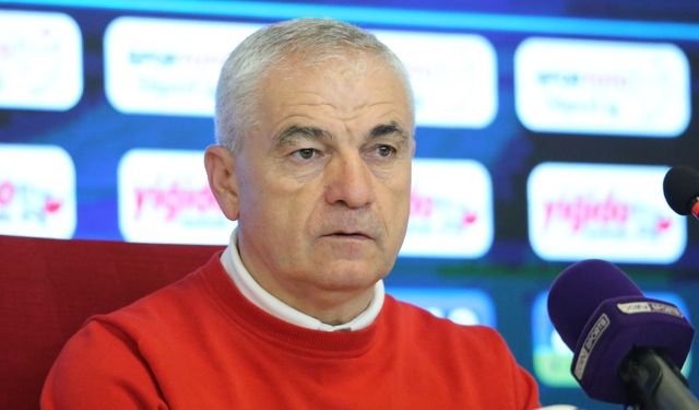 Sivasspor Teknik Direktörü Rıza Çalımbay’dan ayrılık sinyali: “Yarın açıklayacağım”