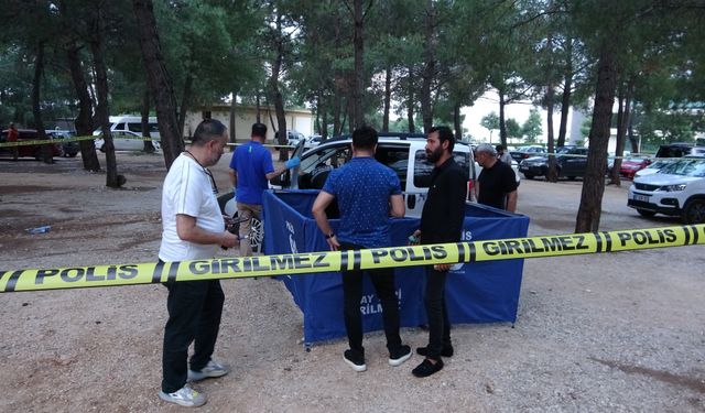 Antalya Konyaaltı ilçesinde park halindeki otomobilde İsmail Üstündağ'ın cansız bedeni bulundu