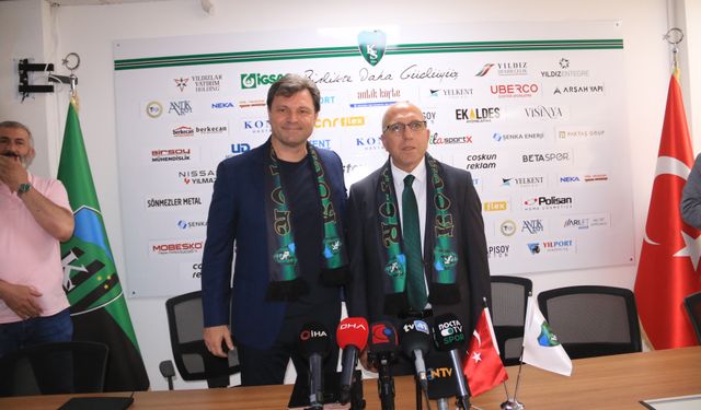 Kocaelispor, teknik direktör Ertuğrul Sağlam ile 2 yıllık sözleşme imzaladı