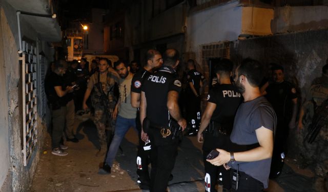 Adana Yüreğir ilçesinde iki grup arasında alacak verecek kavgası: 1 ölü, 1 yaralı
