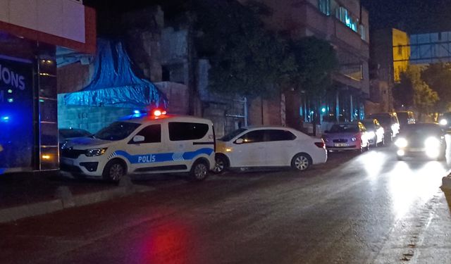 Gaziantep’te kavgaya müdahale etmek isteyen polis memuru pompalı tüfekle vuruldu