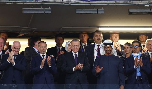 Cumhurbaşkanı Erdoğan, Manchester City takımını tebrik etti