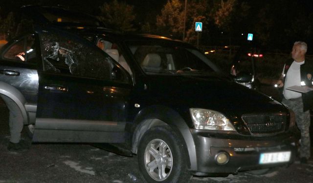 Kayseri'de seyir halindeki araca pompalıyla saldırı düzenlendi