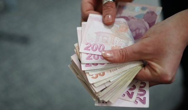 SGK uzmanı Özgür Erdursun 'Kesin' diyerek açıkladı! Emekli maaşlarına yüzde 30 zam