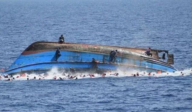 Yunan sularında göçmen gemisi battı! 17 kişi öldü