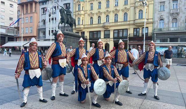 Bursalı Kılıçkalkan ekibi, Zagreb’te gönülleri fethetti