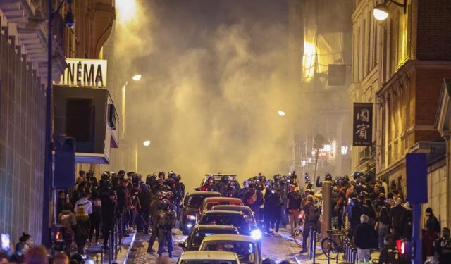 Paris'te belediye başkanının evine saldırı düzenlendi