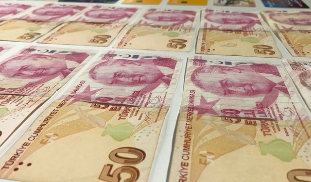 Ankara'da ATM'lere sahte para yatırıp gerçeğini çeken şahsa gözaltı