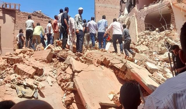 Mısır'da bina çöktü! 3 ölü, 13 yaralı