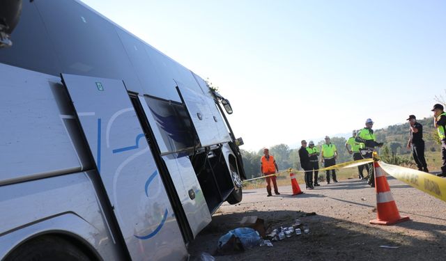 Bolu'da yolcu otobüsü kaza yaptı: 14 yaralı