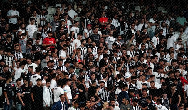 Beşiktaş Stadyumu’nda ‘Yönetim istifa’ tezahüratları