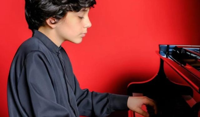 Bursalı genç piyanist Ali Keskin, Moskova’da sahne alacak