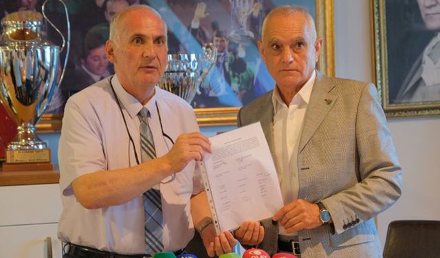 Bursaspor Kulübü yeni başkanı Recep Günay mazbatasını aldı